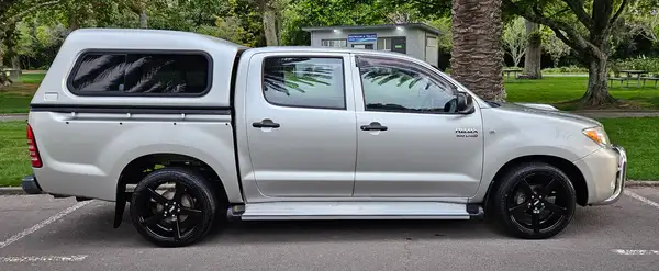 2006 Toyota Hilux 3.0 TD D/C 4X2 - Image 2