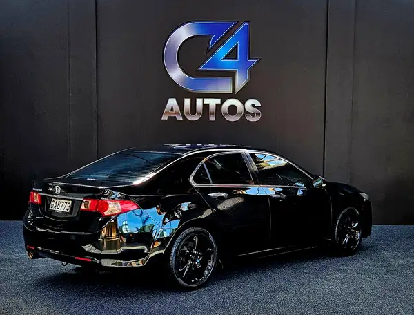 2011 Honda Accord Euro S 2.4 - Image 3