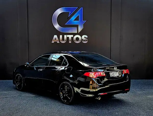 2011 Honda Accord Euro S 2.4 - Image 5