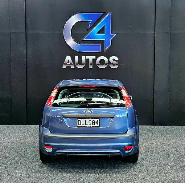 2006 Ford Focus Zetec 2.0 Manual - Image 4