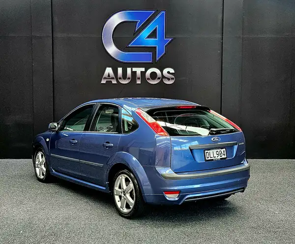 2006 Ford Focus Zetec 2.0 Manual - Image 5