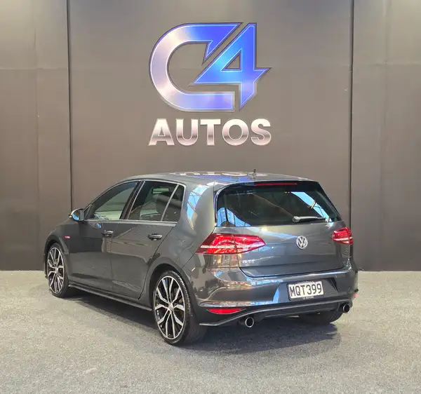 2014 Volkswagen Golf GTI  Performance 2.0 TSi - Image 5